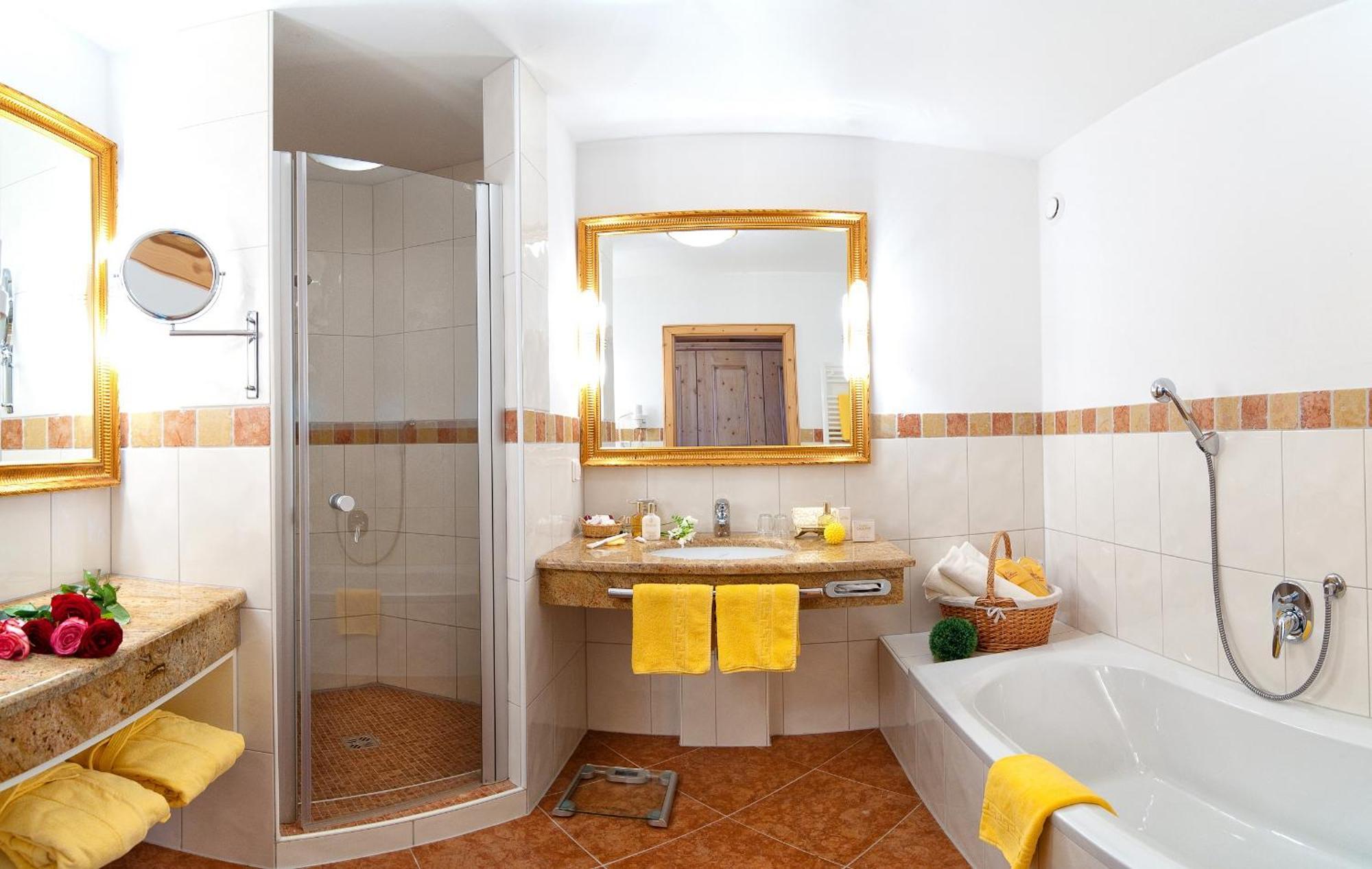 Alpina Wellness & 4* Kössen